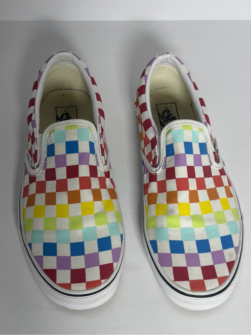 Vans Classic Slip-On Rainbow Checkerboard Shoes Men’s 9 Women’s 10.5 Multicolor
